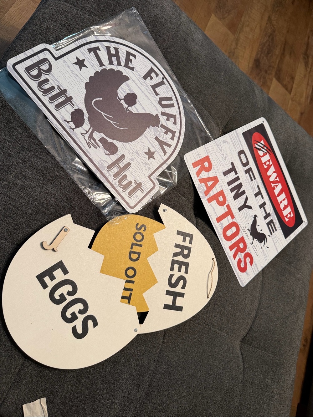 Farmhouse Chicken Wall Signs - White, Black & Gold
